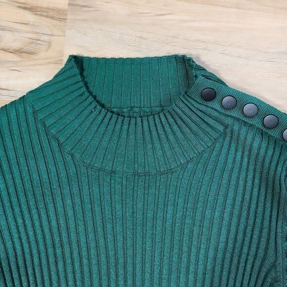 🔸️Green Ribbed Mock Neck Buttoned Shoulder Slim Fit Sweater Medium - Picture 4 of 8